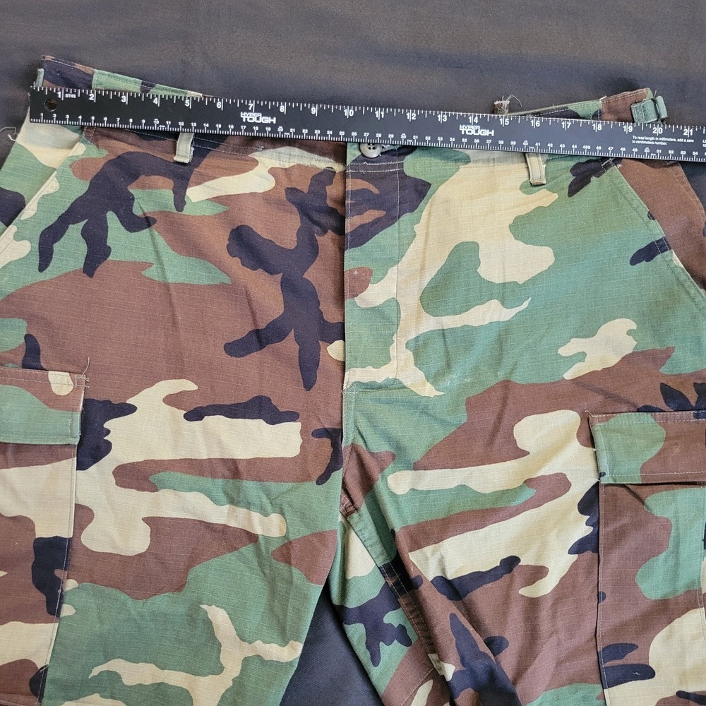 VTG 2001 US MILITARY MENS LARGE WOODLAND CAMO CUT OFF SHORTS 10" INSEAM - Picture 5 of 6
